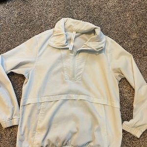 Lululemon pack light pullover